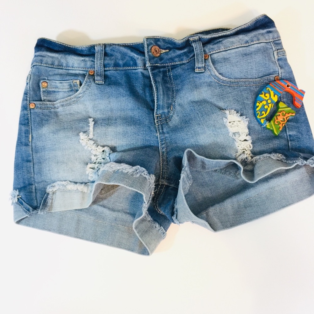Celebrity Pink Cuffed Hem Distressed Shorts 3/26